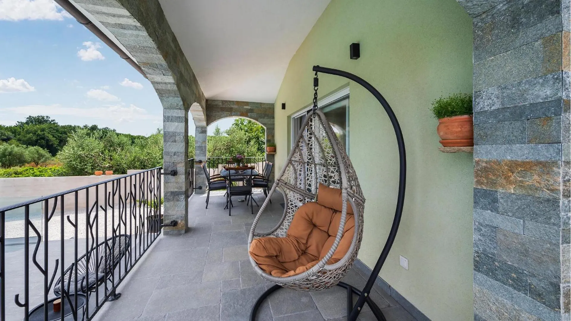 4 Bedroom Gorgeous Home In Pula 0*,  Croatia