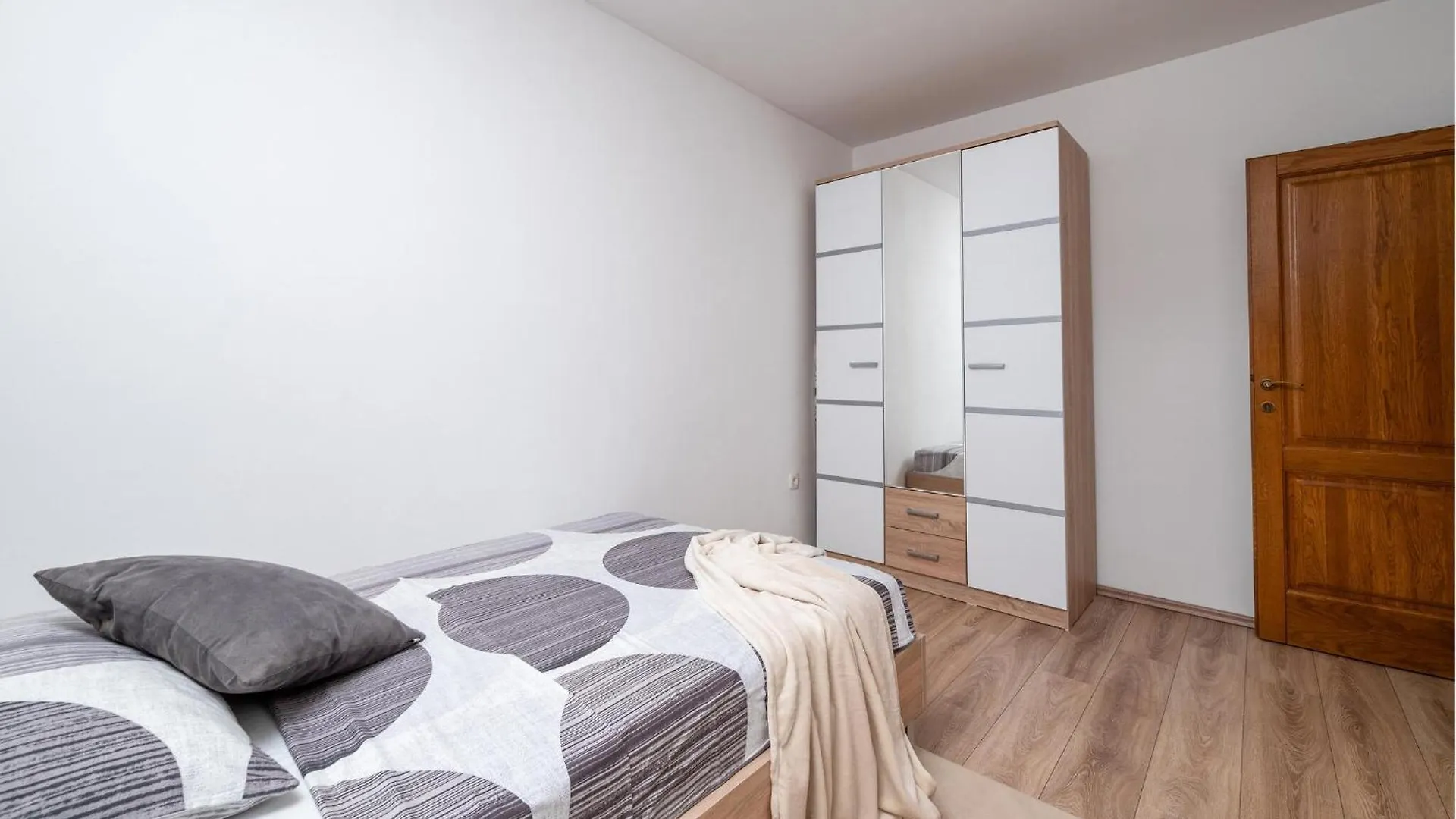 4 Bedroom Gorgeous Home In Pula Holiday home