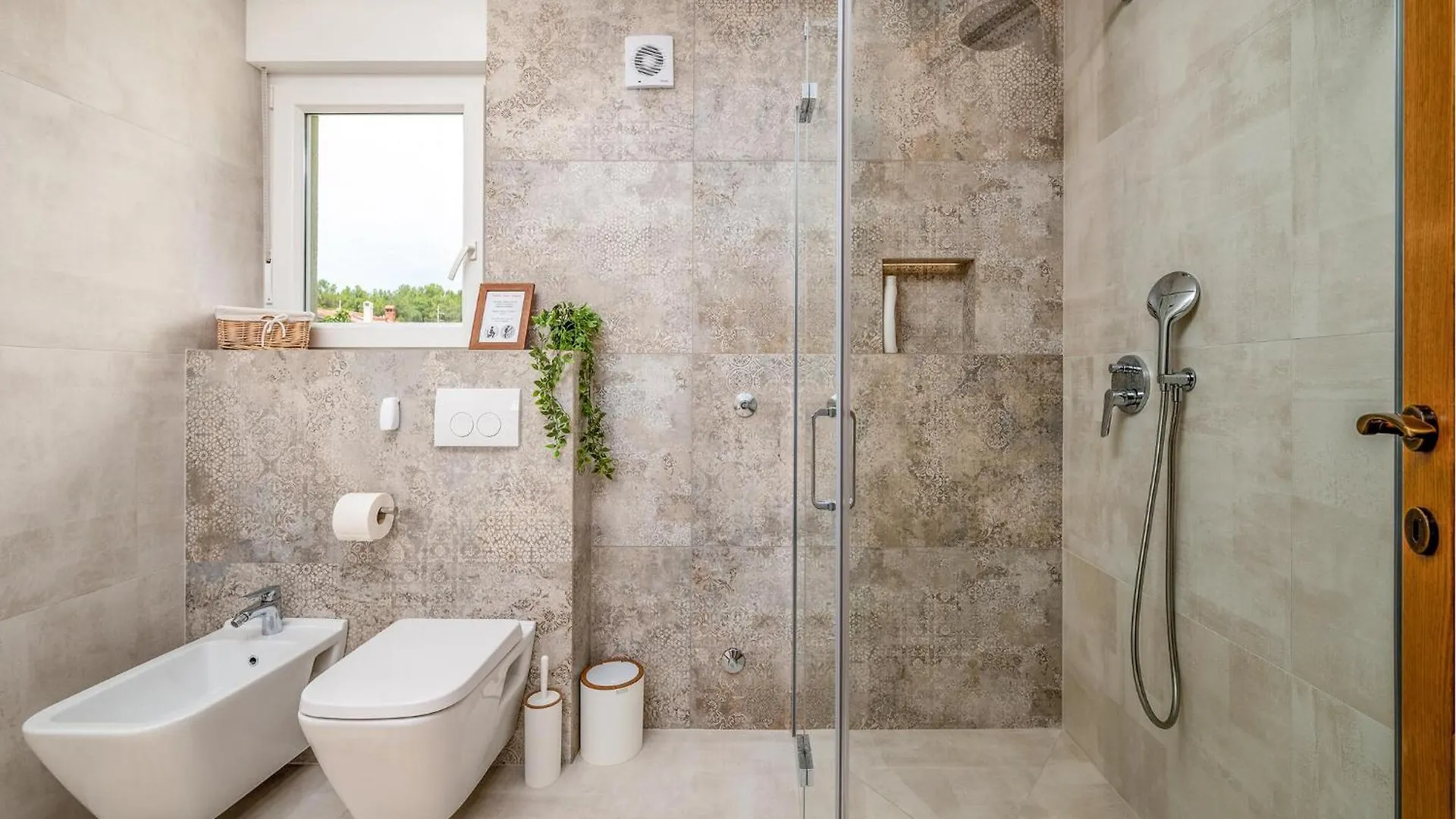 4 Bedroom Gorgeous Home In Pola Croazia