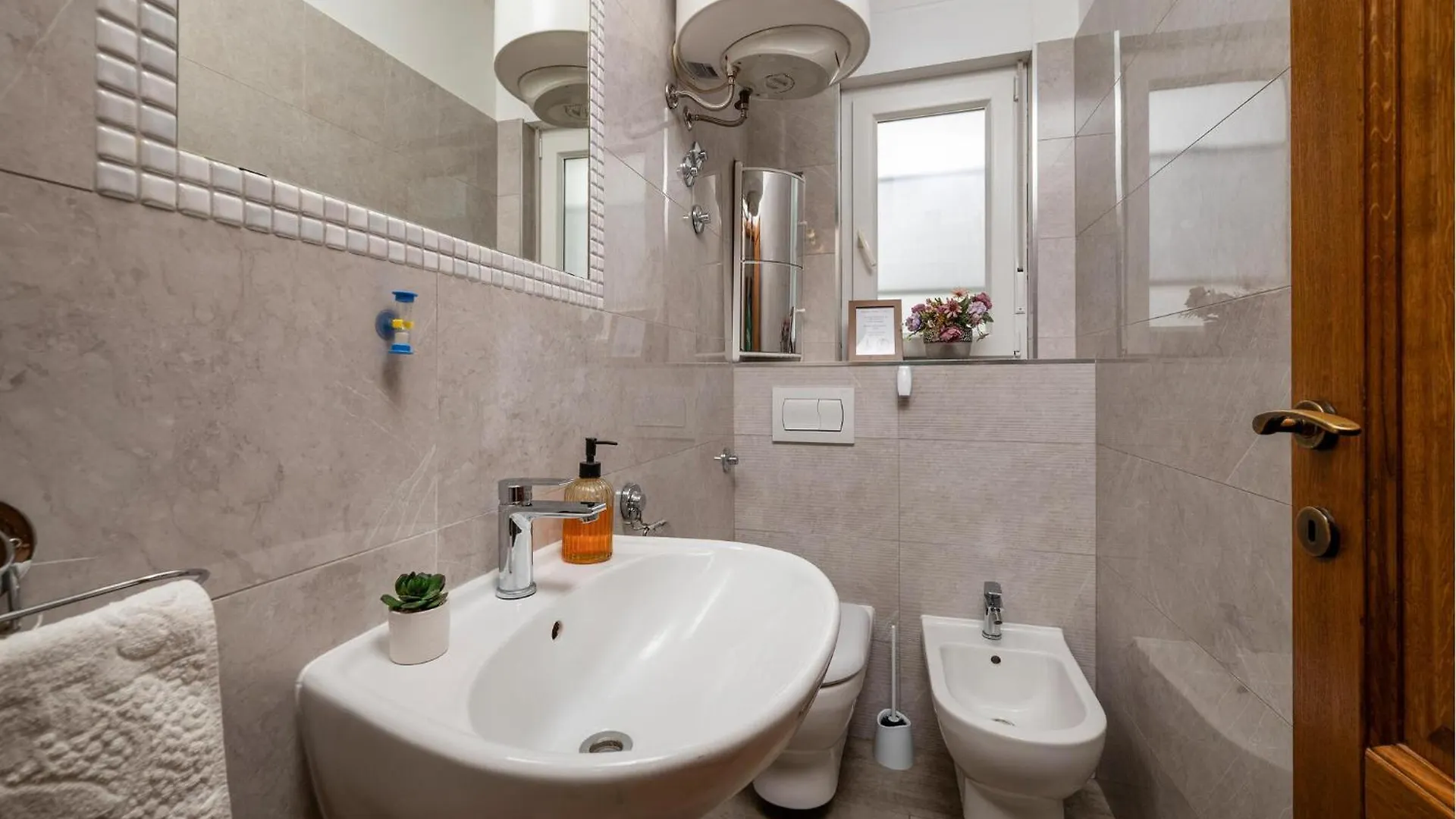 4 Bedroom Gorgeous Home In Pola 0*,  Croazia