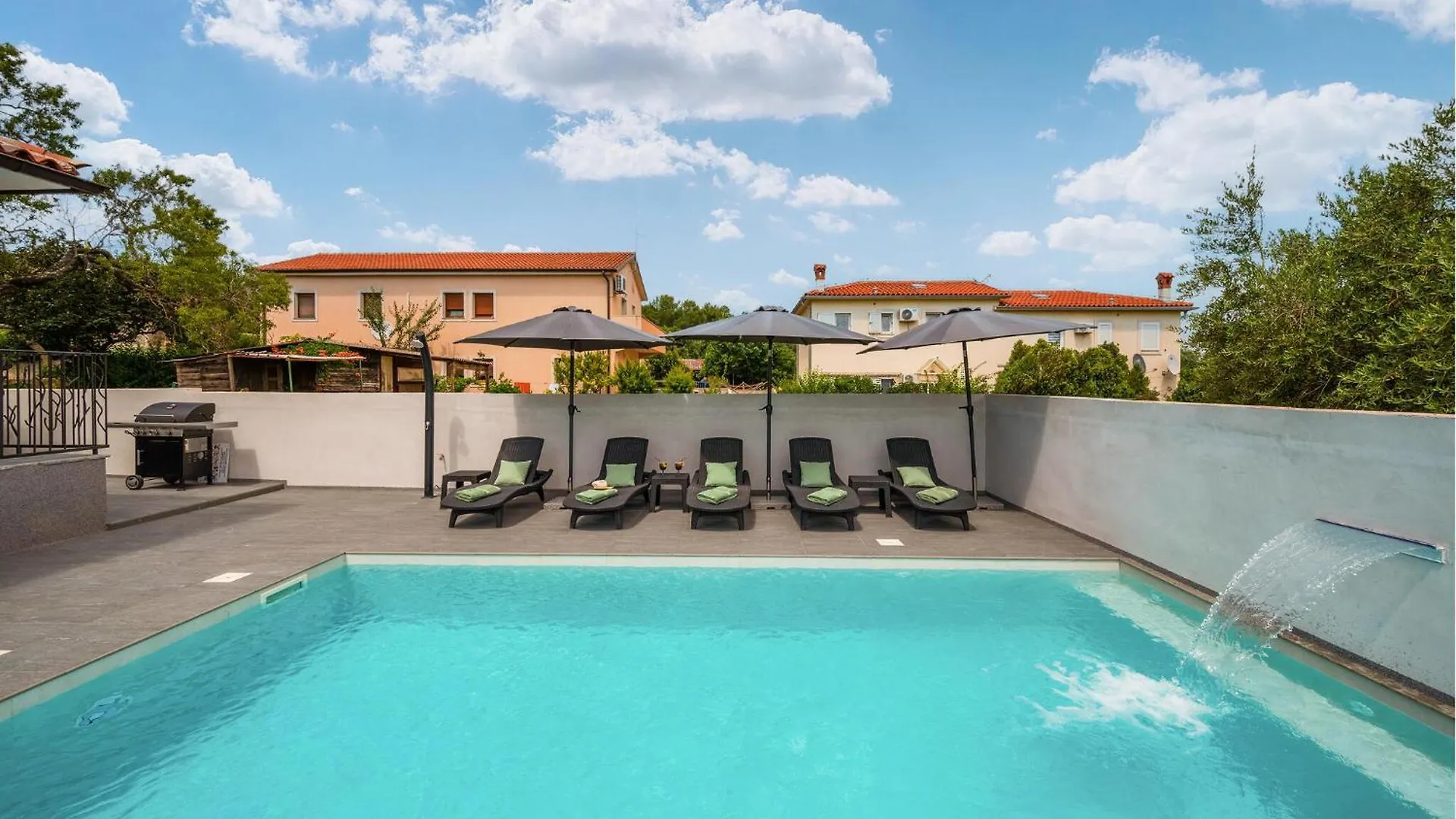 Casa vacanze 4 Bedroom Gorgeous Home In Pola